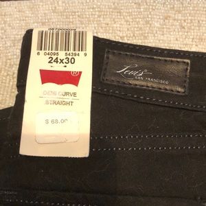 Levi black jeans demi curve new with tags
